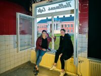 Angelica och Sophie Engström river väggar och städar upp i lokalerna i Prismahuset där de ska flytta in Engströms Bakeri & Deli.